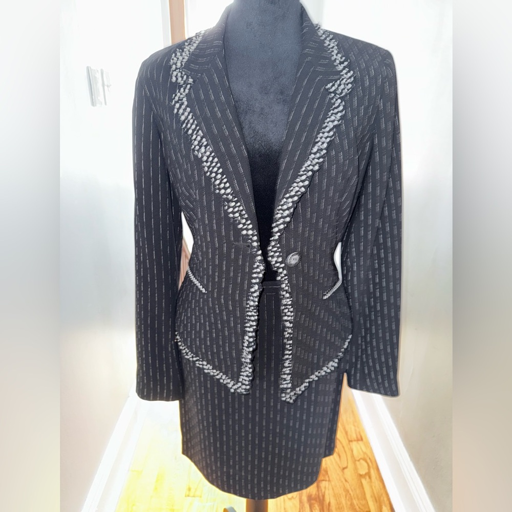 Alberto Makali Black Pinstripe Blazer and skirt size 4